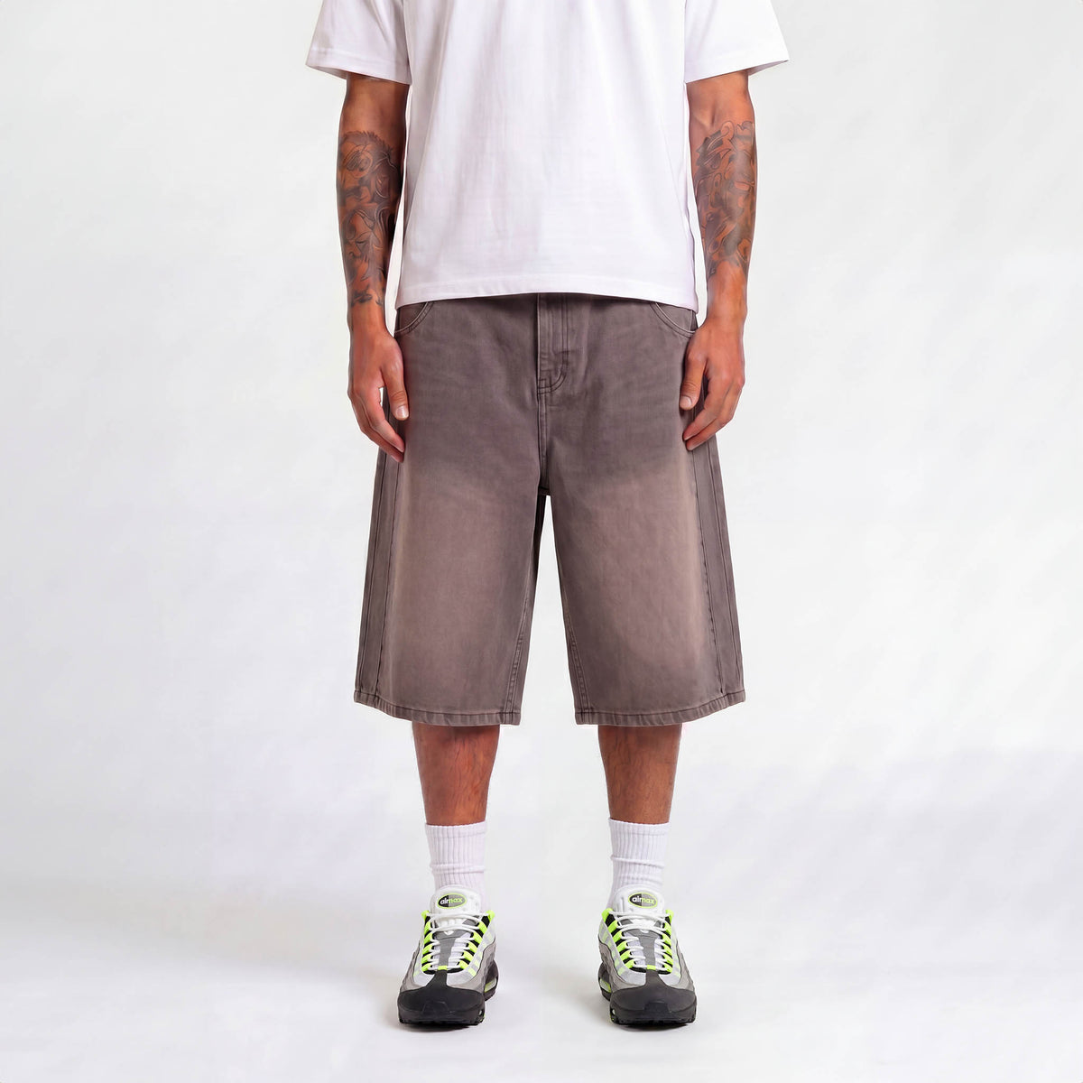 Star Denim Jorts Smoked Mocha on model, front view