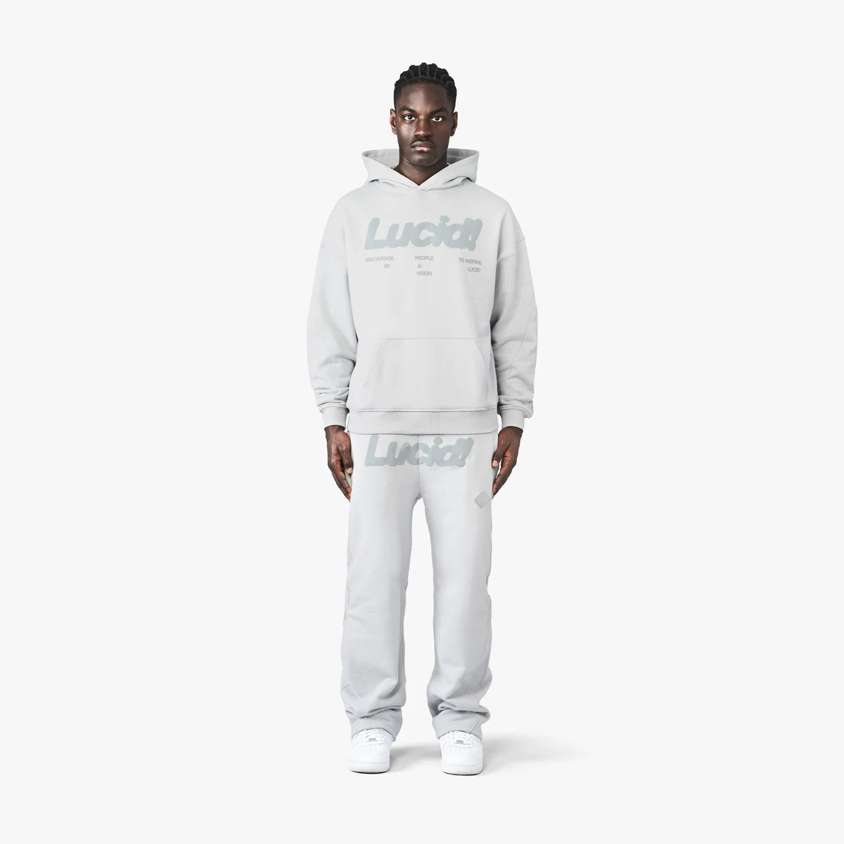 Lucid! Hoodie Grey/Grey am Model, Outfit in Grau