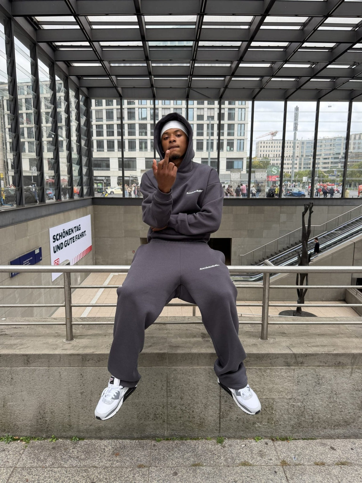 Cozy Tracksuit "Dark Grey" - Lucid Club